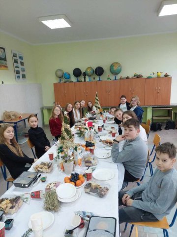 b_1024_768_0_00_images_2023_2024_Bujak_wigilia_412968892_826310489296901_802883655814533115_n